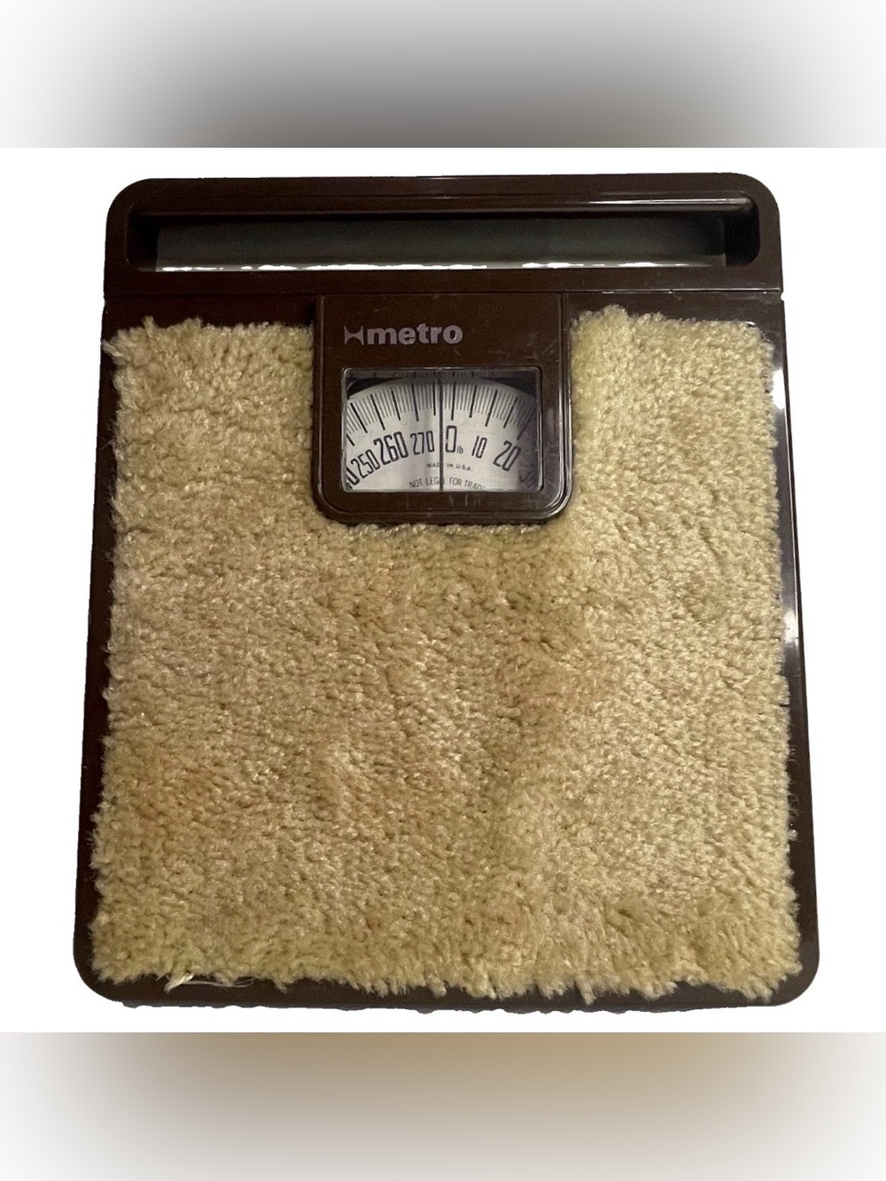 Vintage Metro Bathroom Carpeted Scale Brown Beige Shag Retro 70s USA Analog Dial